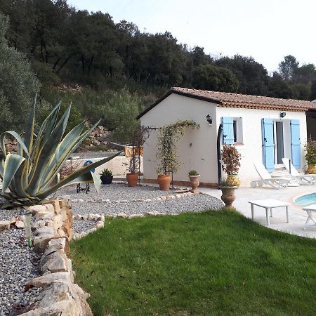 L'Oustaou De L'Estama Bed & Breakfast Rocbaron ภายนอก รูปภาพ