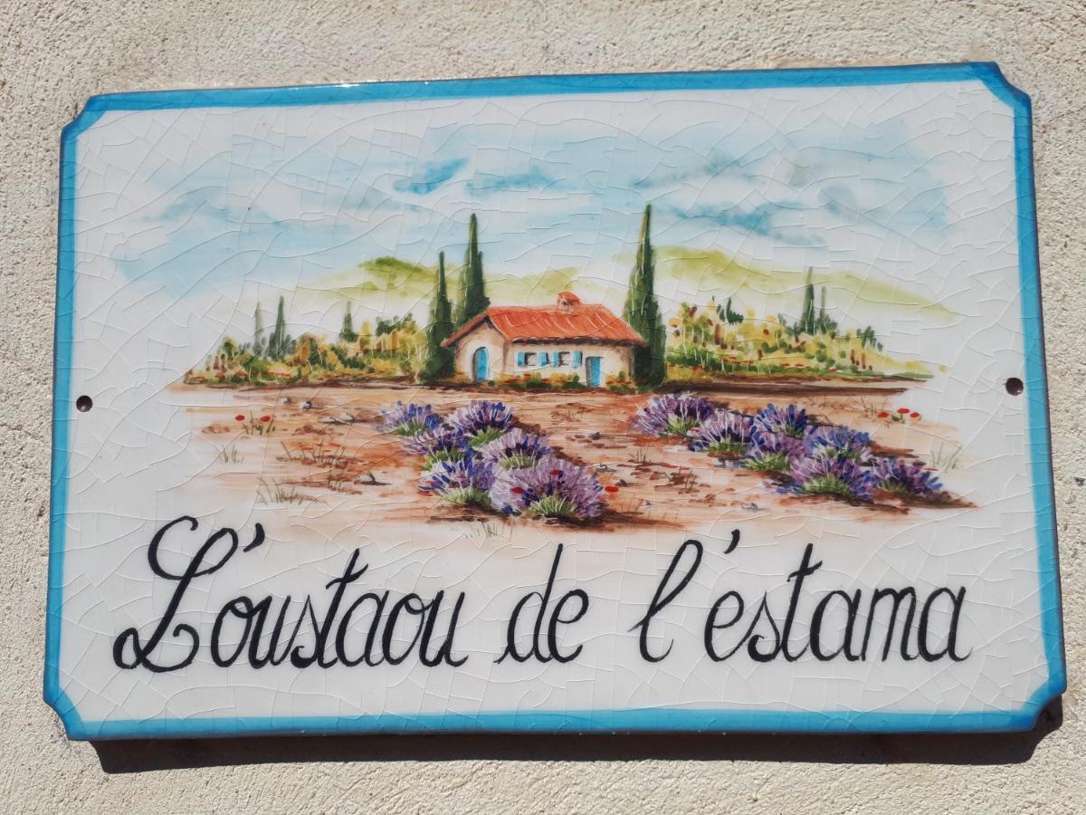 L'Oustaou De L'Estama Bed & Breakfast Rocbaron ภายนอก รูปภาพ